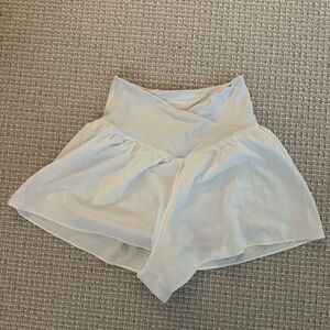 White offline aerie crossover shorts xs